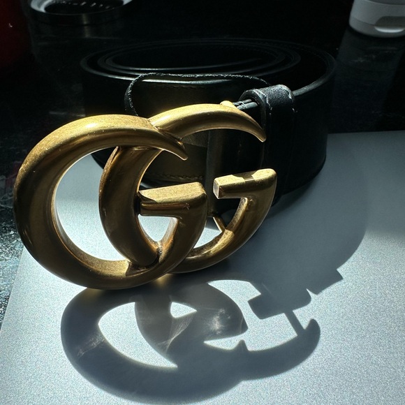 Gucci Black and Gold Belt - Picture 1 of 3
